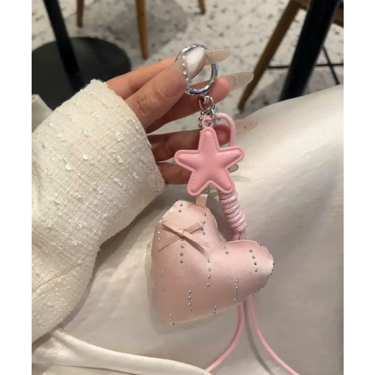 [Độc Quyền TikTok Shop] Charm Treo Túi Cunbag Hình Trái Tim Móc Khóa Cặp Sách Học Sinh Nhỏ Gọn Tiện Lợi Đẹp PK047