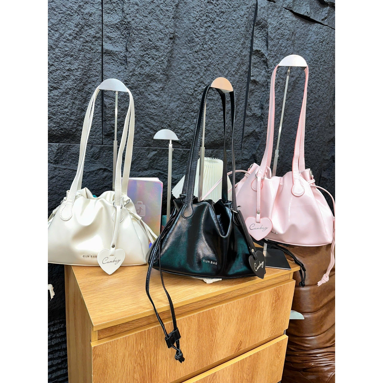 (Tăng Charm Tym Cunbag) Túi Xách Nữ Dây Rút Da Bóng Cao Cấp Quai Dài Đeo Vai Phong Cách Hàn Quốc Thanh Lịch CUN701