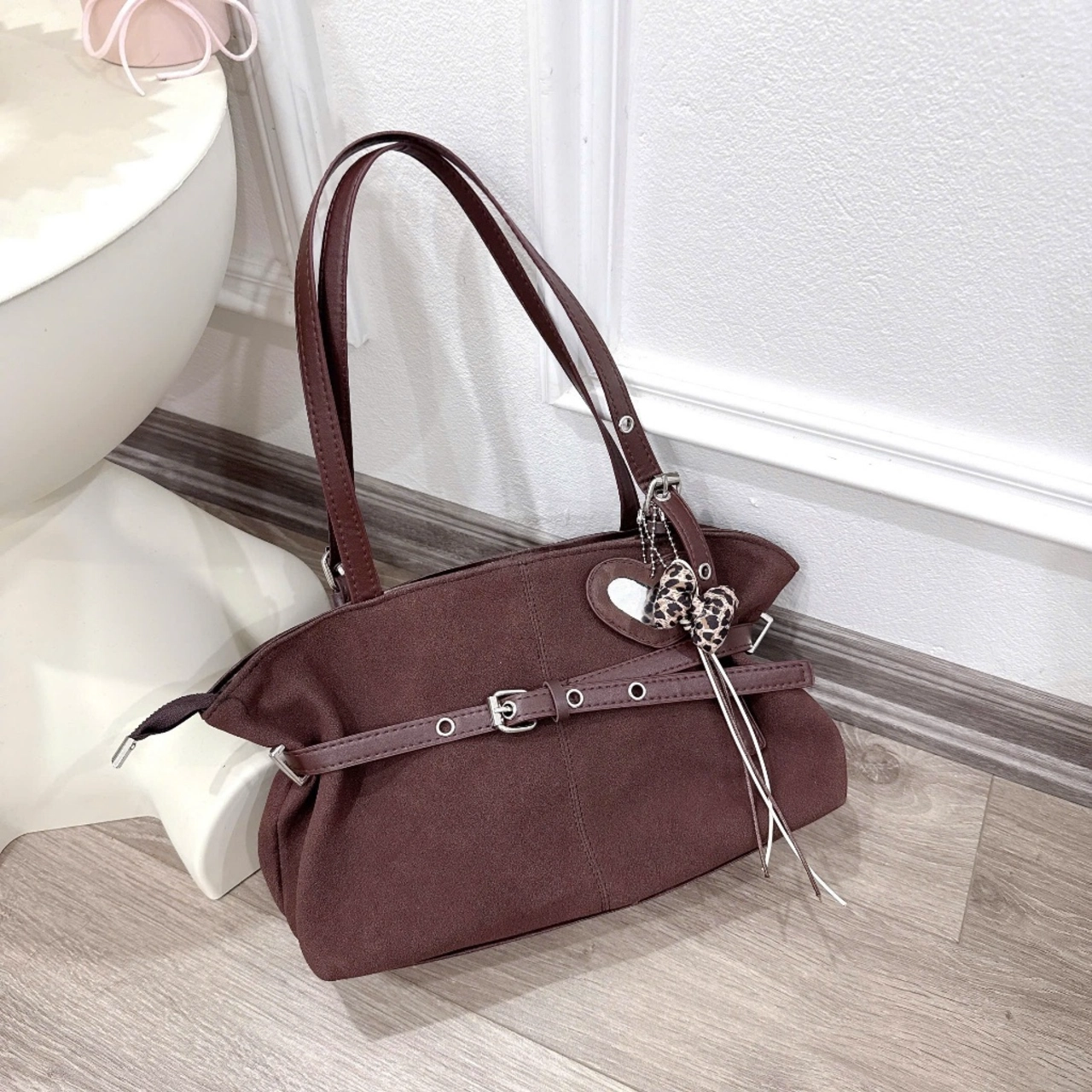 (Tặng Kèm Charm) Túi Kẹp Nách Nữ Cunbag Da Lộn Thắt Đai Giỏ Đeo Vai Vintage Da Báo Cá Tính CUN892