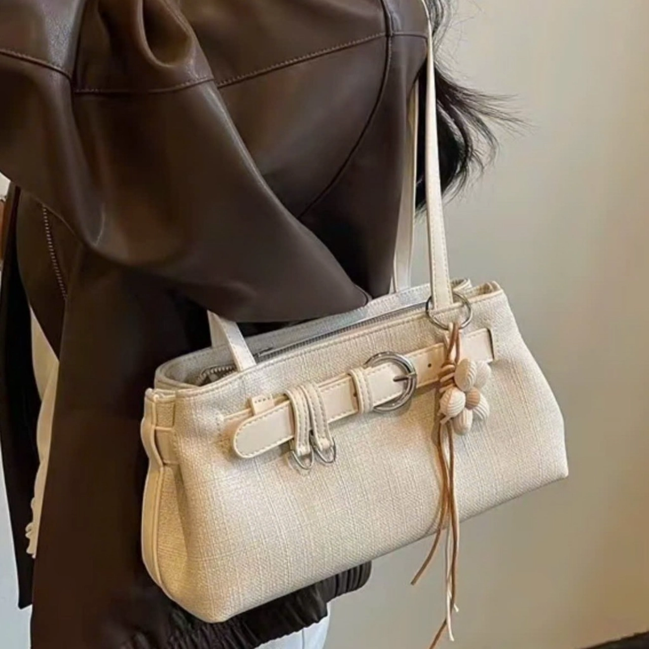 (Tặng Charm Hoa) Túi Xách Nữ Cunbag Mẫu Mới Thắt Đai Khóa Tròn Da Mềm Cá Tính CUN625