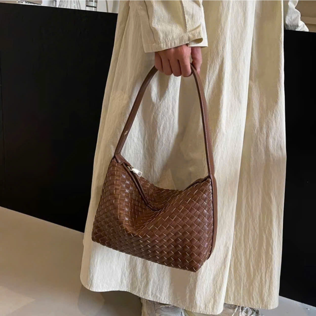 Túi Hobo Nữ Cunbag Dáng Vòm Da Đan Thủ Công Giỏ Kẹp Nách Tối Giản Sang Trọng Đi Làm Công Sở CUN592