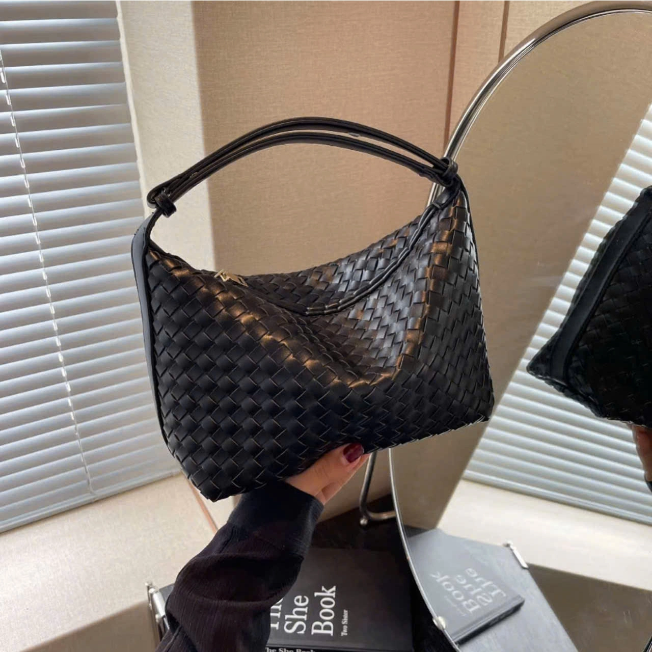 Túi Hobo Nữ Cunbag Dáng Vòm Da Đan Thủ Công Giỏ Kẹp Nách Tối Giản Sang Trọng Đi Làm Công Sở CUN592