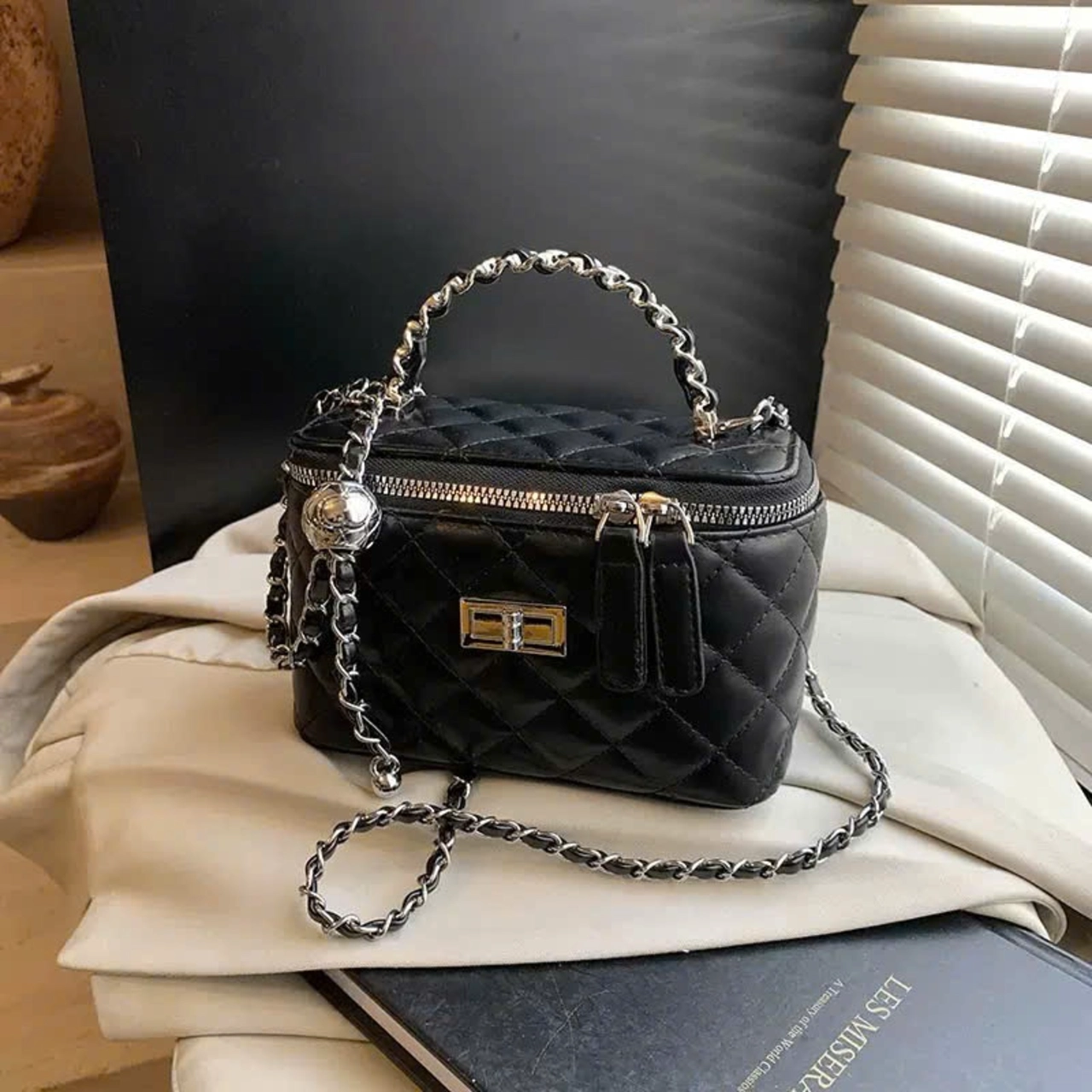 (Tặng Móc Ngọc) Túi Xách Nữ Cunbag Cốp Trần Ô Cao Cấp Sang Trọng Dự Tiệc Kèm Charm Ngọc  CUN801