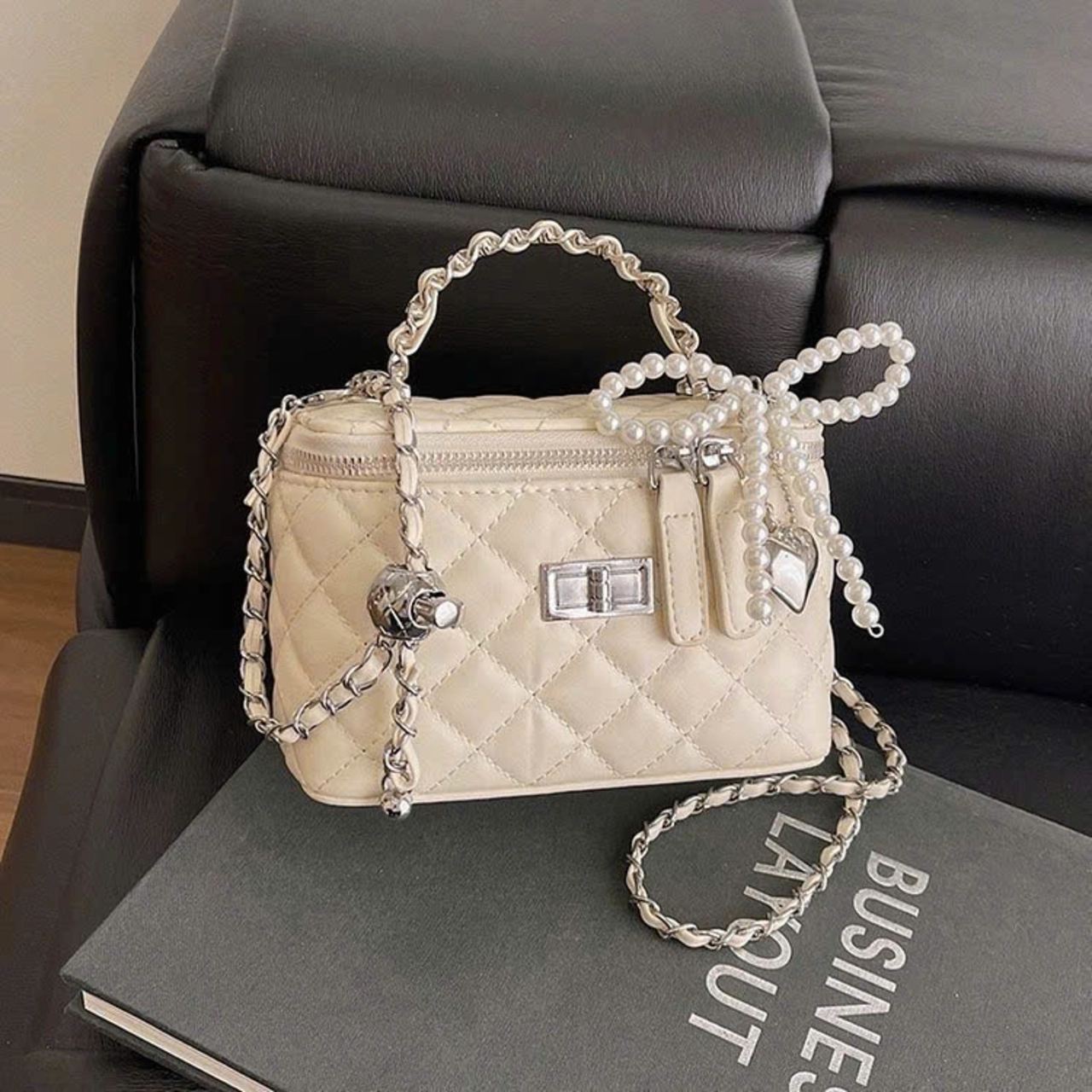 (Tặng Móc Ngọc) Túi Xách Nữ Cunbag Cốp Trần Ô Cao Cấp Sang Trọng Dự Tiệc Kèm Charm Ngọc  CUN801