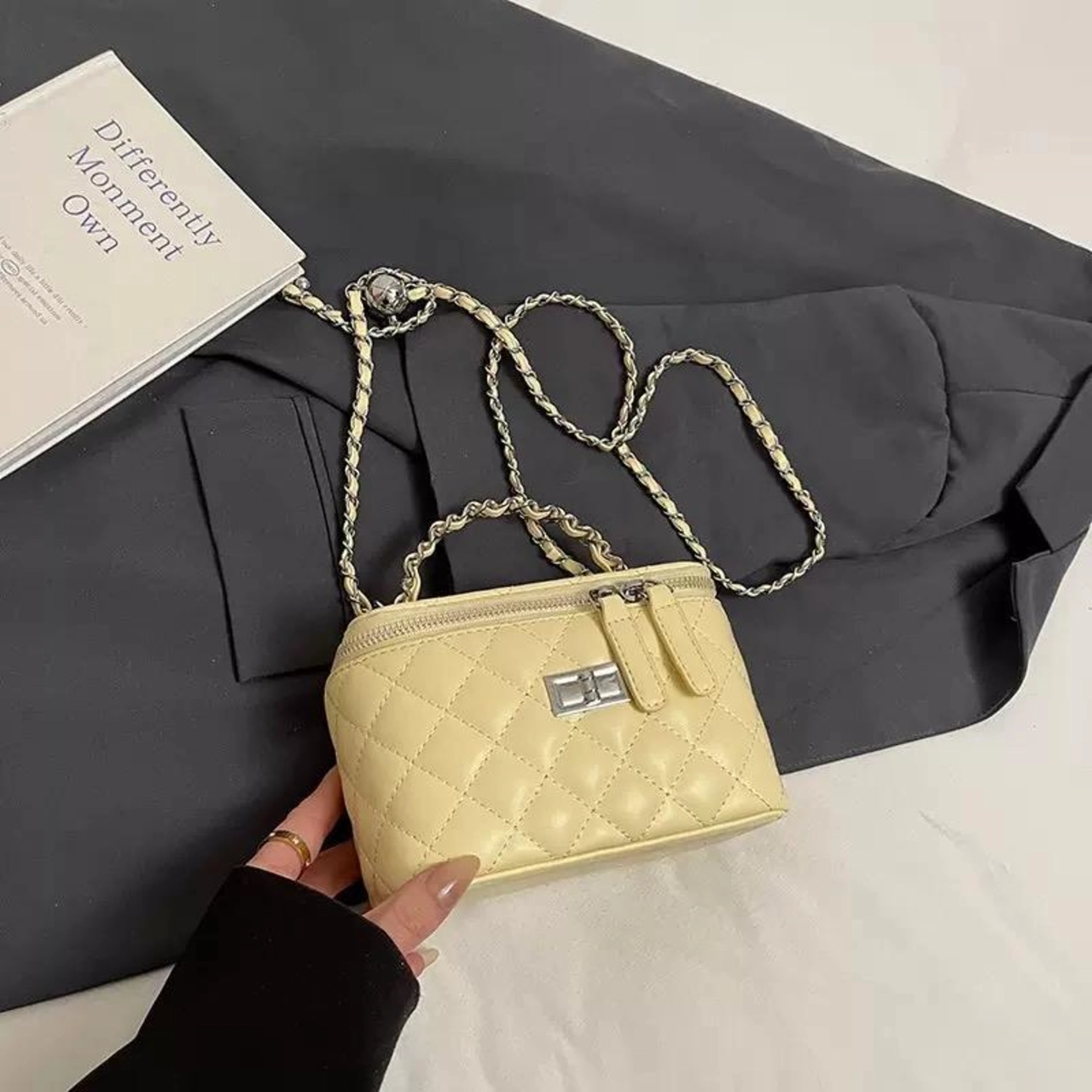 (Tặng Móc Ngọc) Túi Xách Nữ Cunbag Cốp Trần Ô Cao Cấp Sang Trọng Dự Tiệc Kèm Charm Ngọc  CUN801