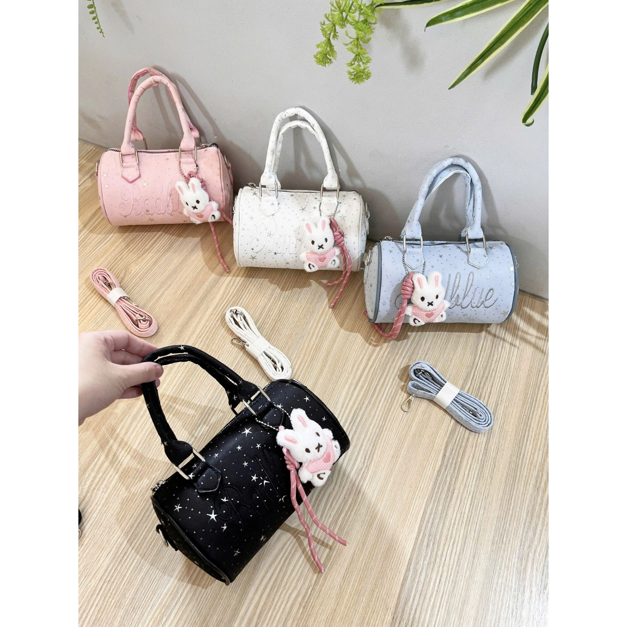 (Tặng Charm Thỏ) Túi Xách Nữ Cunbag Dáng Trống Tròn Nhỏ Gọn Đi Chơi Dạo Phố Thời Trang CUN371