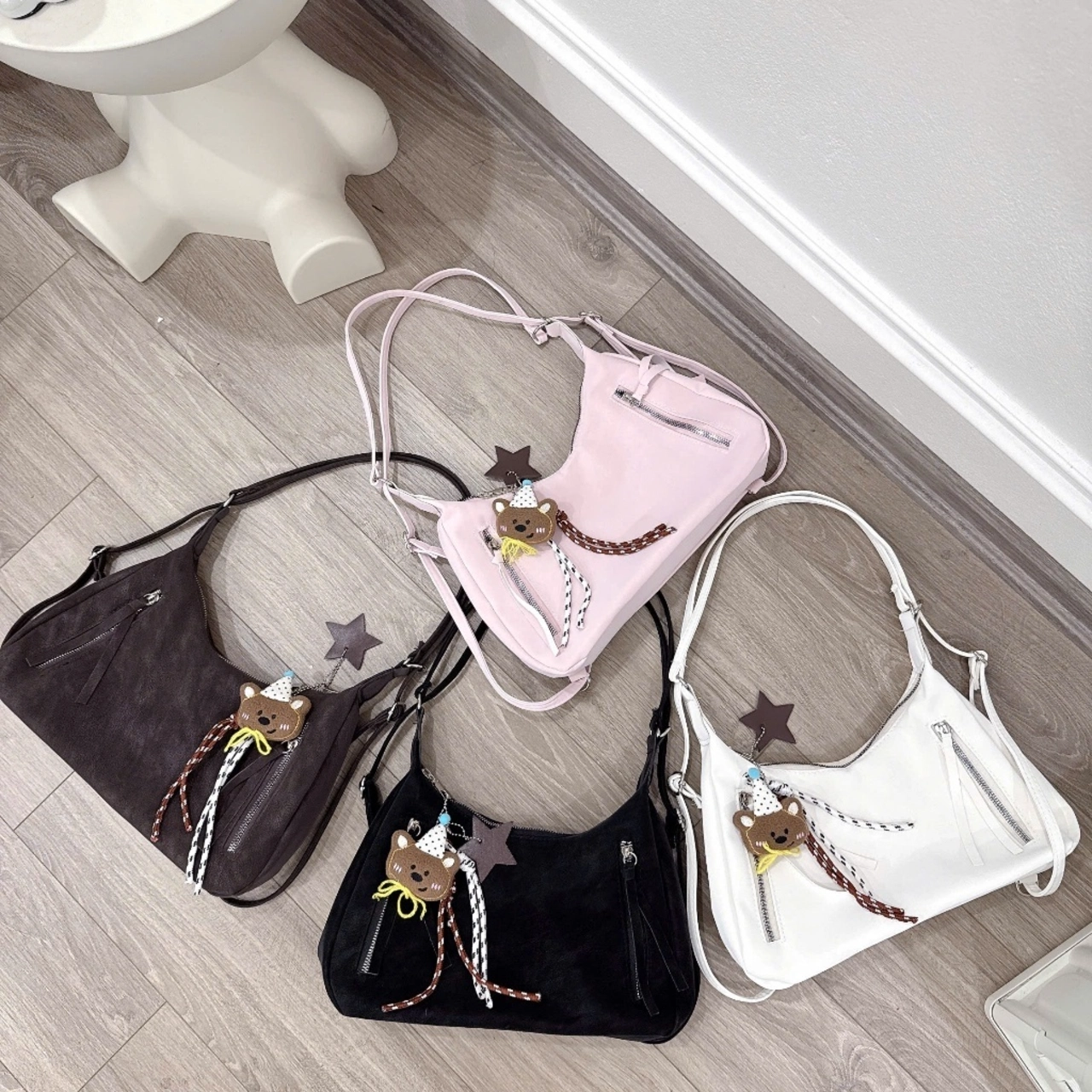 (Tặng Kèm Charm) Túi Xách Nữ Cunbag Dáng Bán Nguyệt Phối Ngăn Zipper Hàn Quốc CUN844