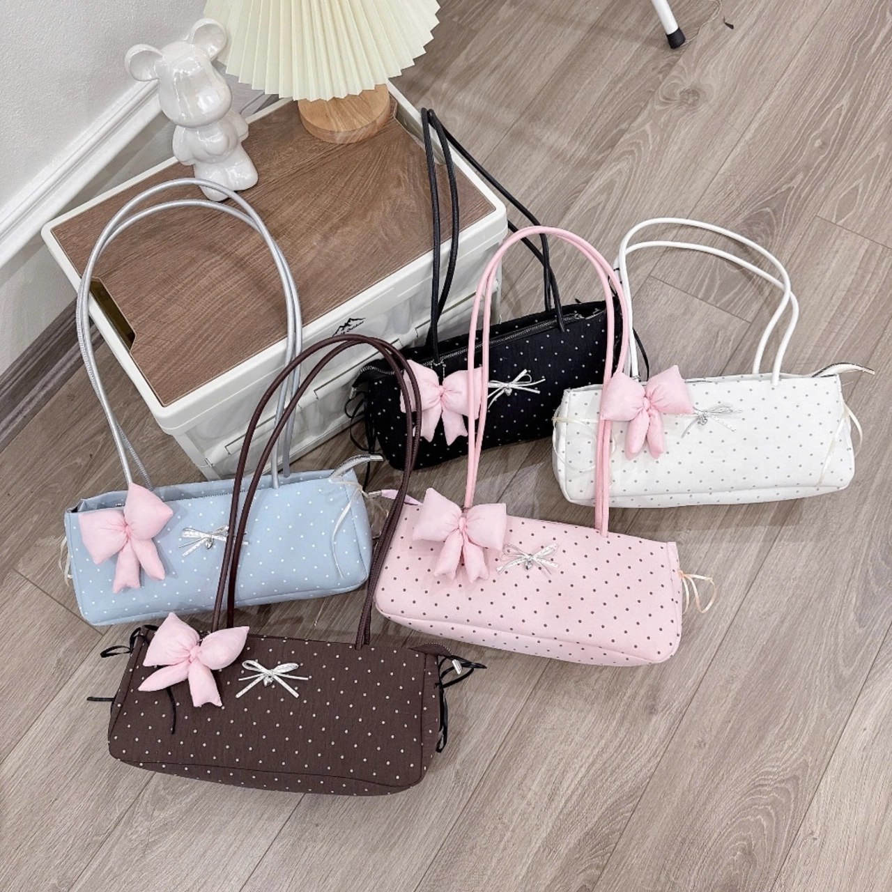 (Tặng Charm Nơ) Túi Xách Nữ Cunbag Baguette Chấm Bi Túi Kẹp Nách Coquette Đính Nơ Vải CUN698