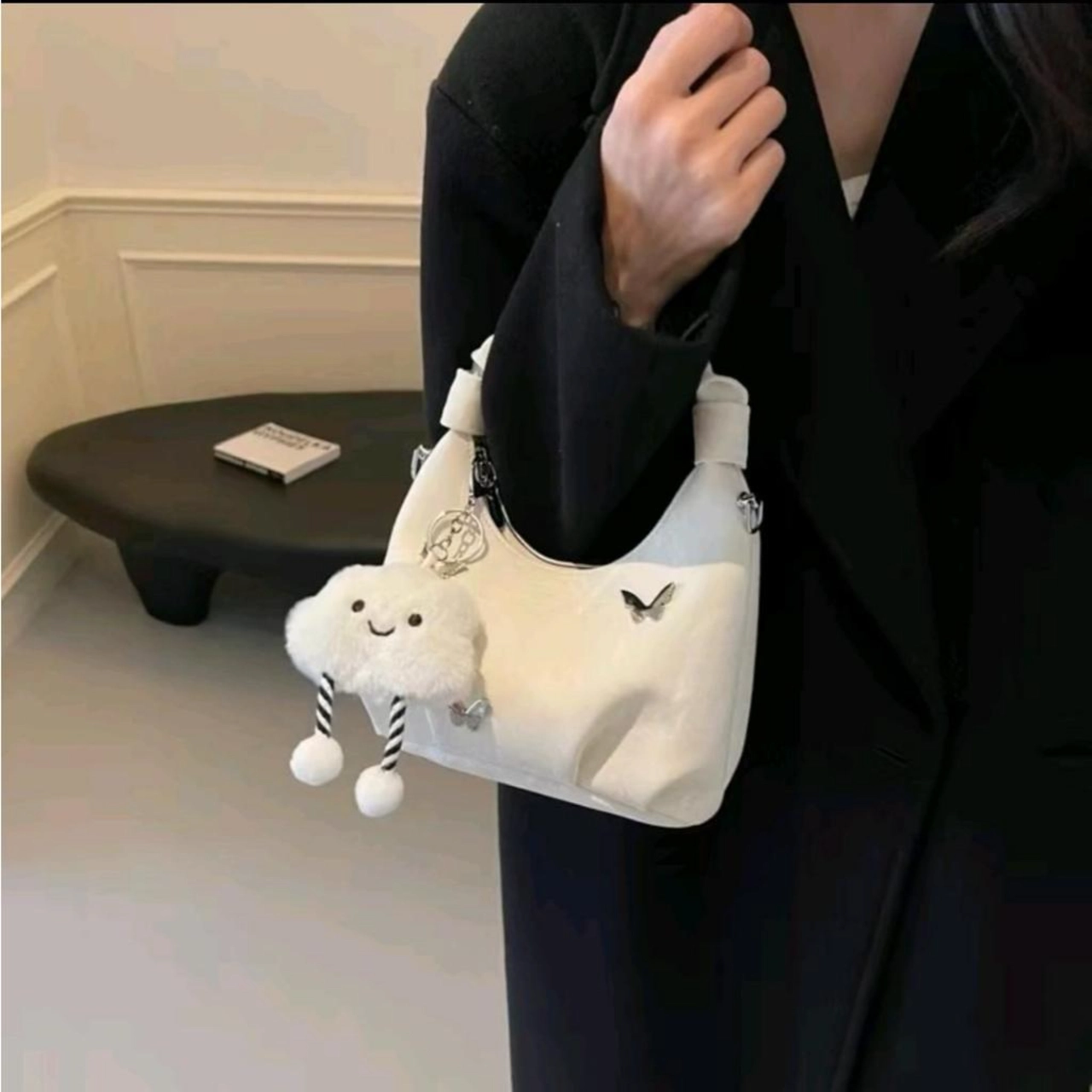 [TẶNG CHARM MÂY] Túi Xách Nữ Quai Rúm Đính Phụ Kiện Xinh Sắn Cầm Tay Đeo Chéo Kèm Móc Khoá Mây Bag Da Kem CUN444
