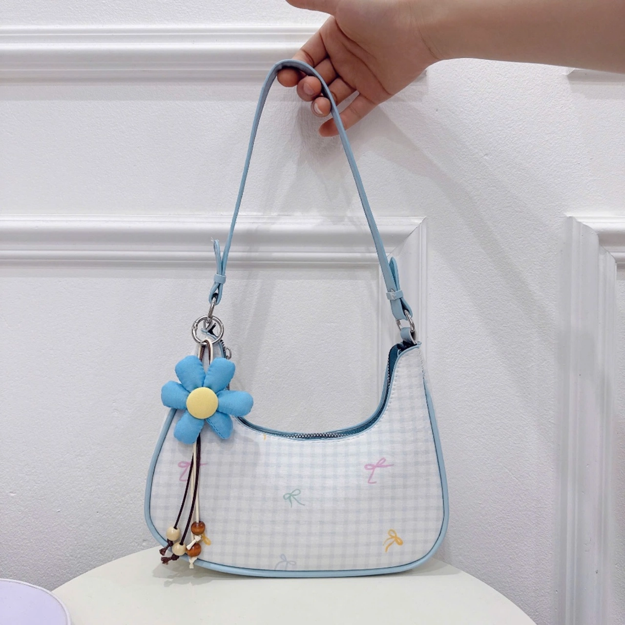 Túi Xách Nữ Cunbag Đeo Vai Caro Nhỏ Đính Hoa Vải Phong Cách Hàn Quốc Khóa Kéo Tiện Lợi CUN207