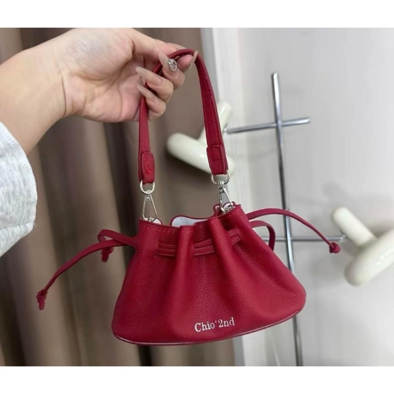( Deal Sốc Xả Kho ) Túi Xách Nữ Cunbag Chio Rút Miệng Xách Tay Đeo Chéo Sang Chảnh Size 18cm CUN095